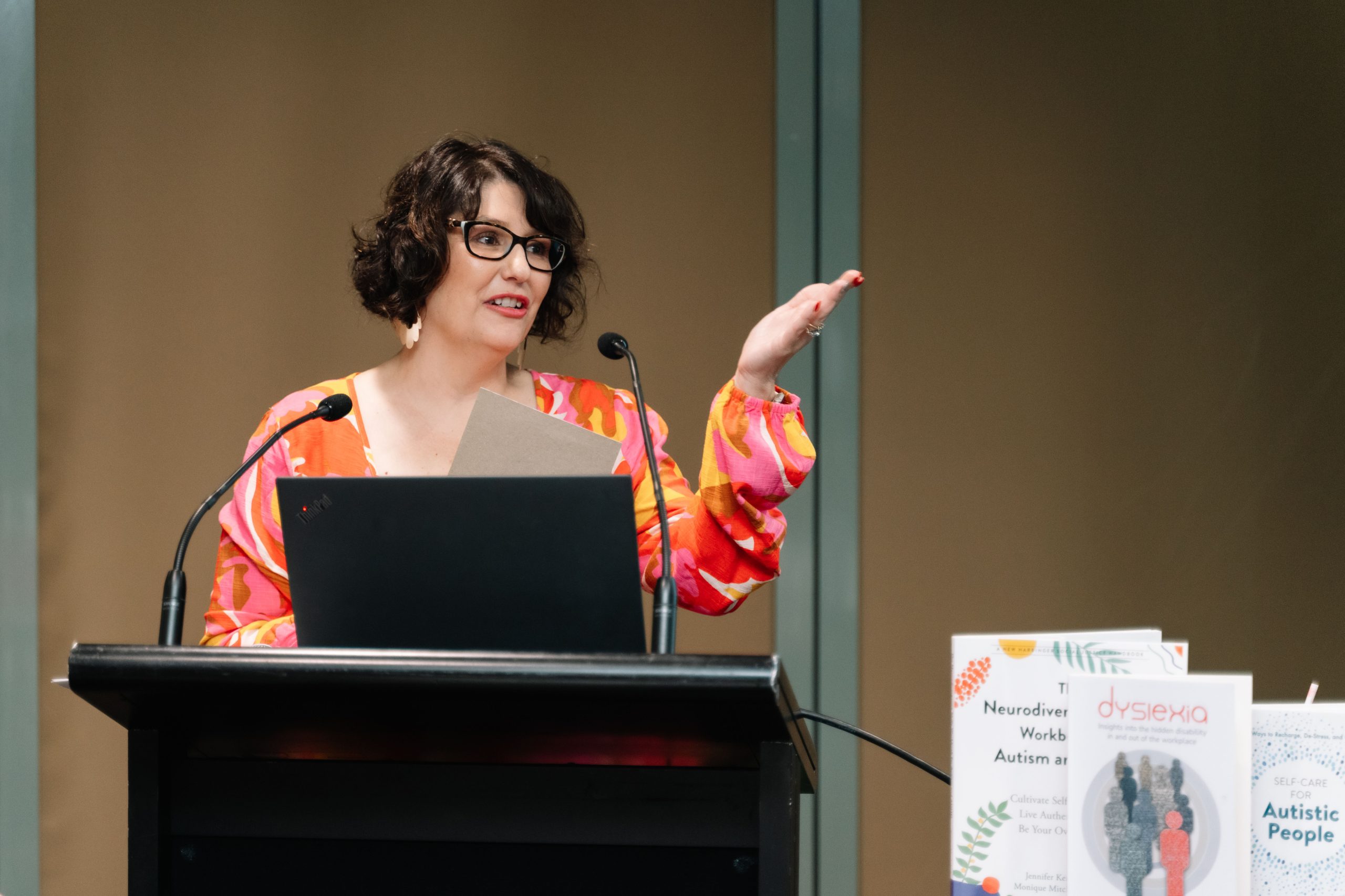 Dr Shae Wissell presenting at headsapce youth national mental health foundation